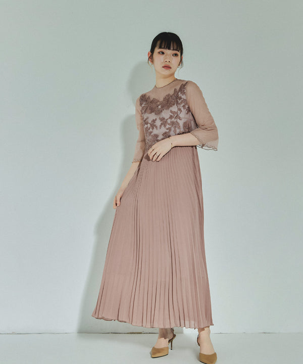 {"color":"\u30a2\u30f3\u30c6\u30a3\u30fc\u30af\u30d4\u30f3\u30af","info":"model\uff1aH160cm size\uff1aM"}