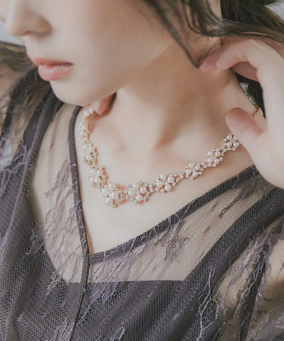 niana パール&ビジュー使いプリンセスネックレス ゴールド