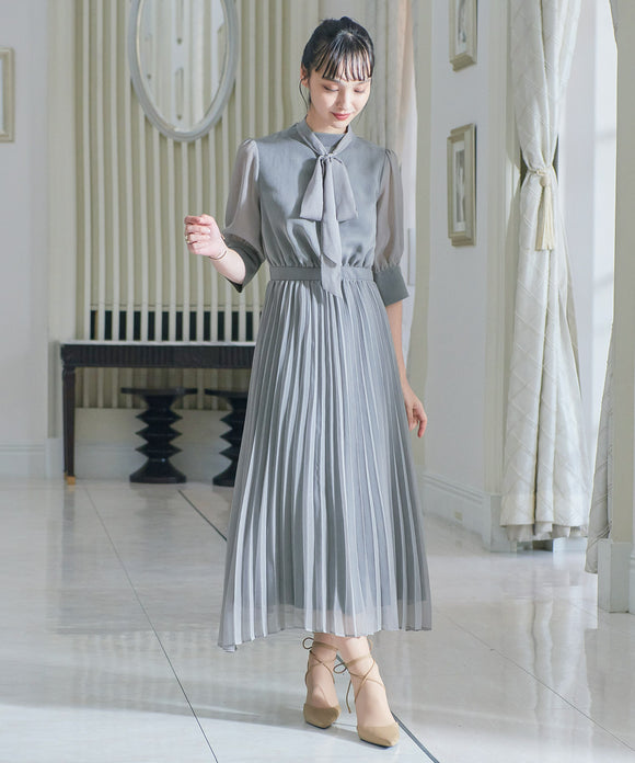 {"color":"\u30b0\u30ec\u30fc","info":"model\uff1aH162cm size\uff1aM"}