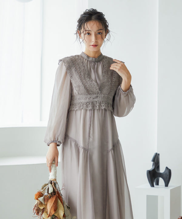{"color":"\u30b0\u30ec\u30fc\u30b8\u30e5","info":"model\uff1aH165 size\uff1aM"}