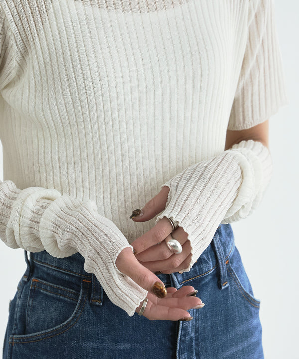 {"color":"\u30a2\u30a4\u30dc\u30ea\u30fc","info":""}