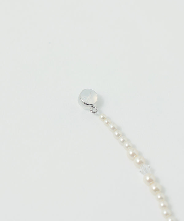 {"color":"\u30aa\u30d5\u30db\u30ef\u30a4\u30c8","info":""}