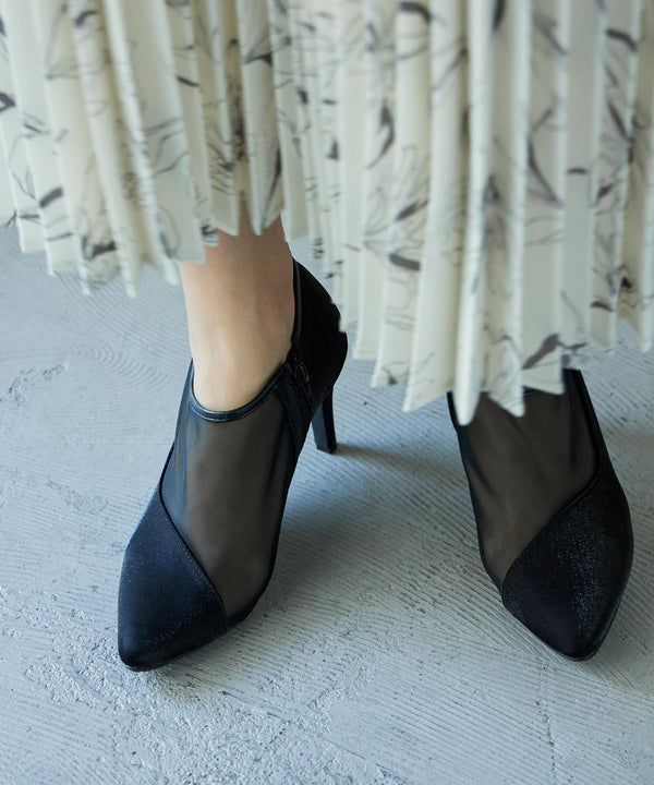 {"color":"\u30d6\u30e9\u30c3\u30af","info":""}