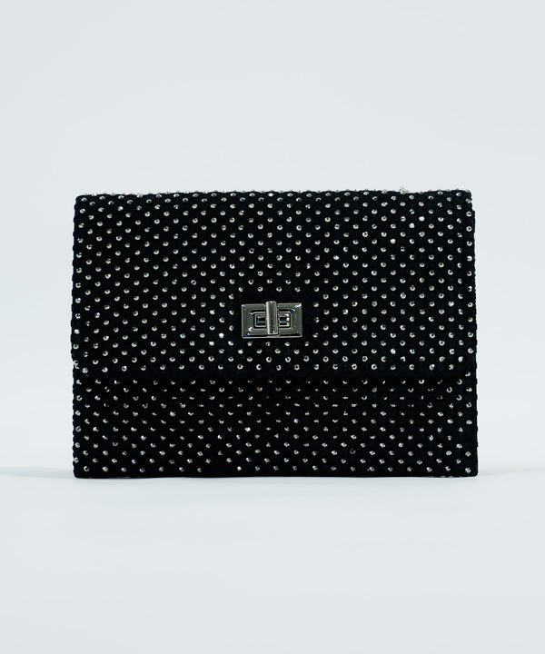 {"color":"\u30d6\u30e9\u30c3\u30af","info":""}