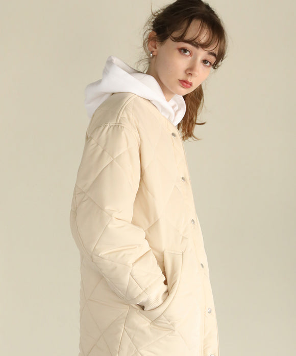 aity キルティングノーカラーコート ベージュ