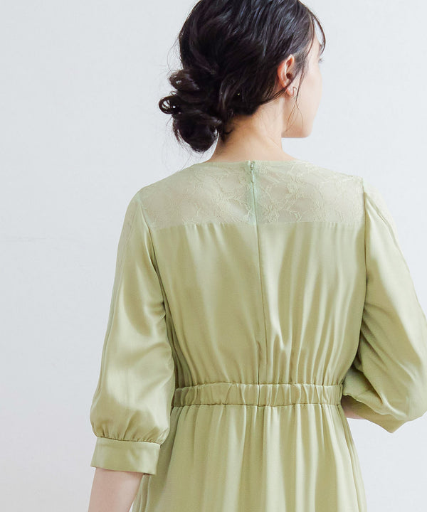 {"color":"\u30e9\u30a4\u30c8\u30b0\u30ea\u30fc\u30f3","info":""}