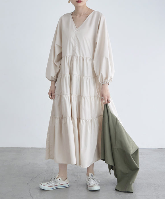 {"color":"\u30d9\u30fc\u30b8\u30e5","info":"model\uff1aH170cm size\uff1aM"}