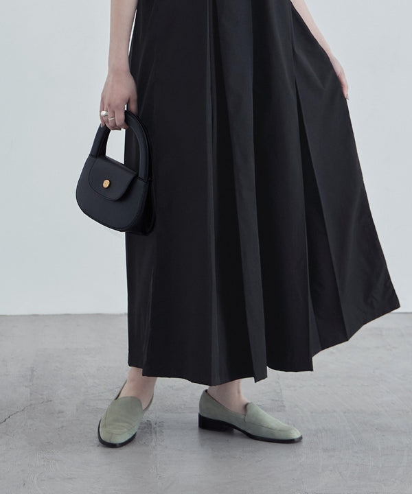 {"color":"\u30d6\u30e9\u30c3\u30af","info":"model\uff1aH163 size\uff1aM"}