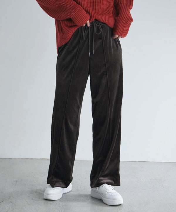 {"color":"\u30d6\u30e9\u30a6\u30f3","info":"model\uff1aH171cm size\uff1aM"}