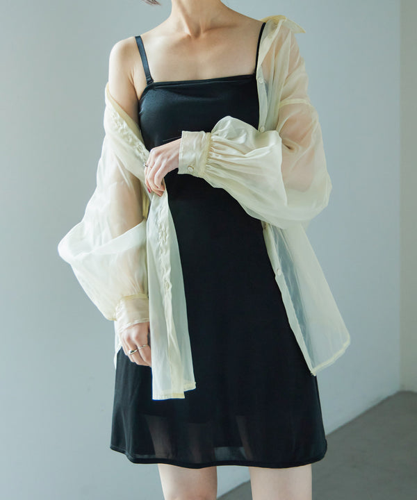 {"color":"\u30d6\u30e9\u30c3\u30af","info":"model\uff1aH161cm size\uff1aM"}