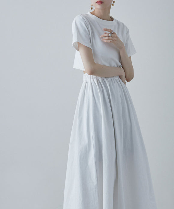 {"color":"\u30aa\u30d5\u30db\u30ef\u30a4\u30c8","info":"model\uff1aH170cm size\uff1aF"}