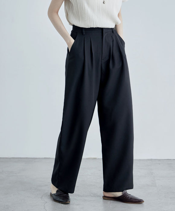{"color":"\u30d6\u30e9\u30c3\u30af","info":"model\uff1aH170cm size\uff1aM"}