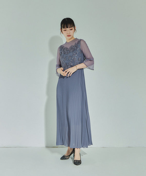 {"color":"\u30b0\u30ec\u30a4\u30c3\u30b7\u30e5\u30d6\u30eb\u30fc","info":"model\uff1aH160cm size\uff1aM"}