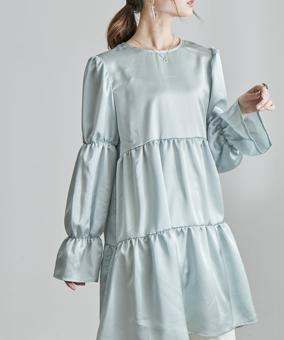 {"color":"\u30e9\u30a4\u30c8\u30d6\u30eb\u30fc","info":"model\uff1aH161cm size\uff1aM"}